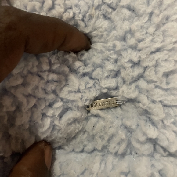 Hollister 1/4 Zip Sherpa Pullover Crop Top Size XS - Picture 2 of 4